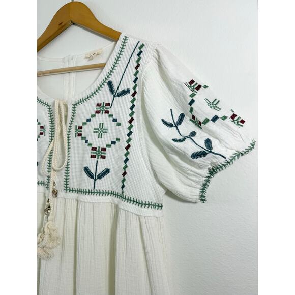POL Ivory Embroidered Mini Dress Size L Boho Tassel Tie Balloon Sleeve - Picture 8 of 13